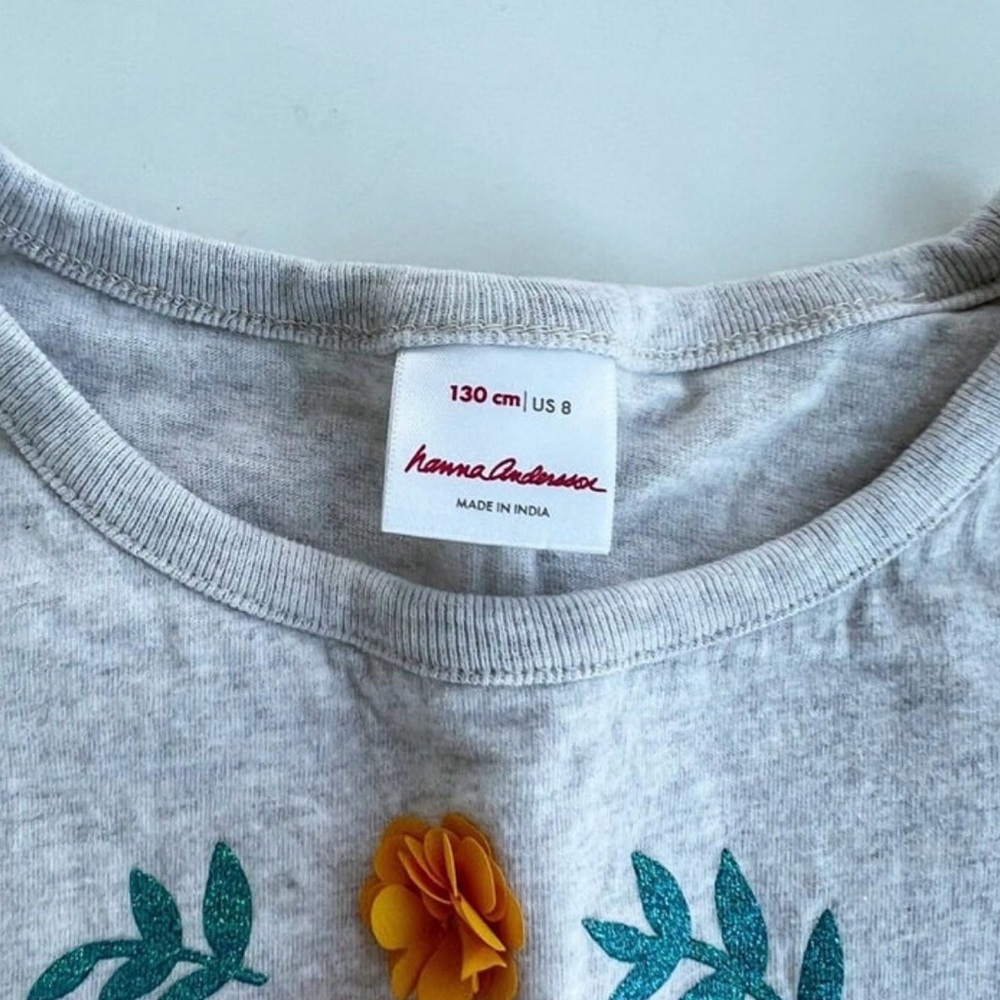 Hanna Andersson Gray Long Sleeve Tee with Deer and Floral Design - Picture 4 of 6